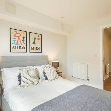 Executive 2Br Apartment Next To Station + Parking Cambridge Zewnętrze zdjęcie