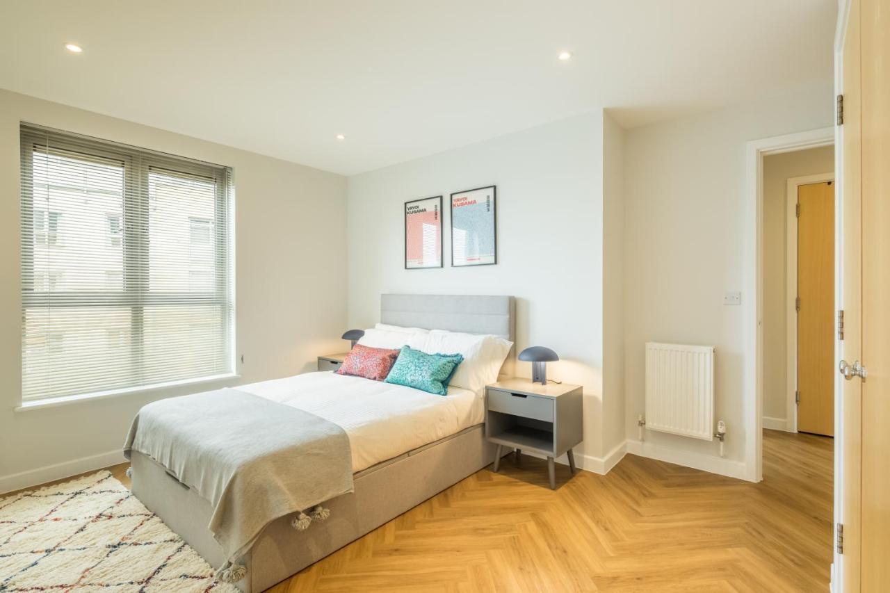 Executive 2Br Apartment Next To Station + Parking Cambridge Zewnętrze zdjęcie